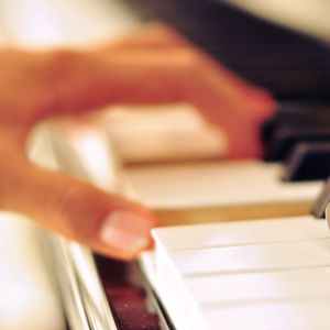 色情媳与公与媳电影
